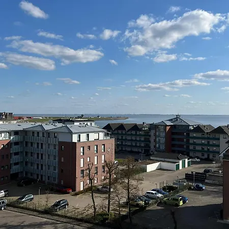 Fewo Schroeder - Pier 5 - Inklusive Bettwaesche Und Handtuecher - Seitlicher Meerblick - Saisonal - Strandkorb & Schwimmbad * Büsum