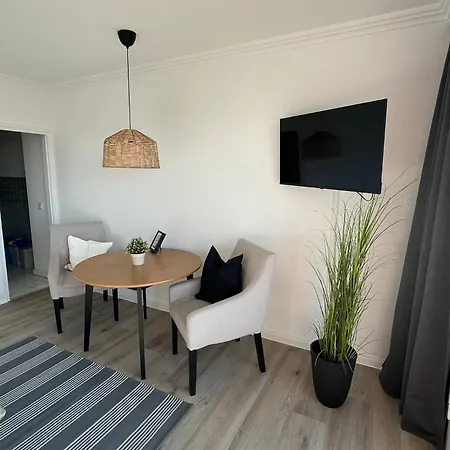 Apartment Schroeder - Pier 5 - Strandkorb Am - Seitlicher Meerblick - Inklusiv Bettwaesche Und Handtuecher Busum